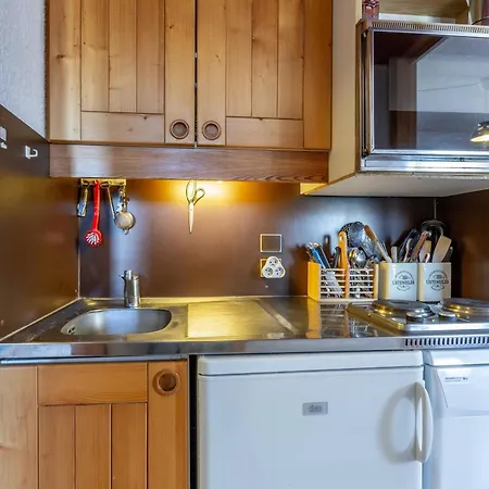 3 Personnes, Cuisine Equipee, Animaux Acceptes, Proche Pistes Et Commerces - Fr-1-353-28 *